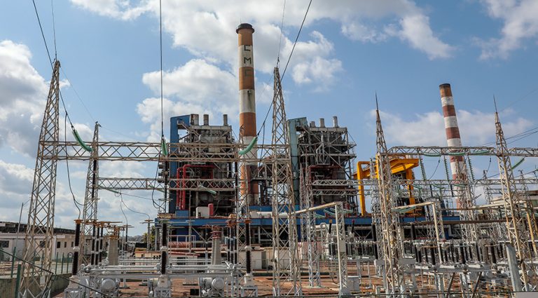 Central Termoeléctrica de Cienfuegos Carlos Manuel de Céspedes. Foto: Abel Padrón Padilla/ Cubadebate.