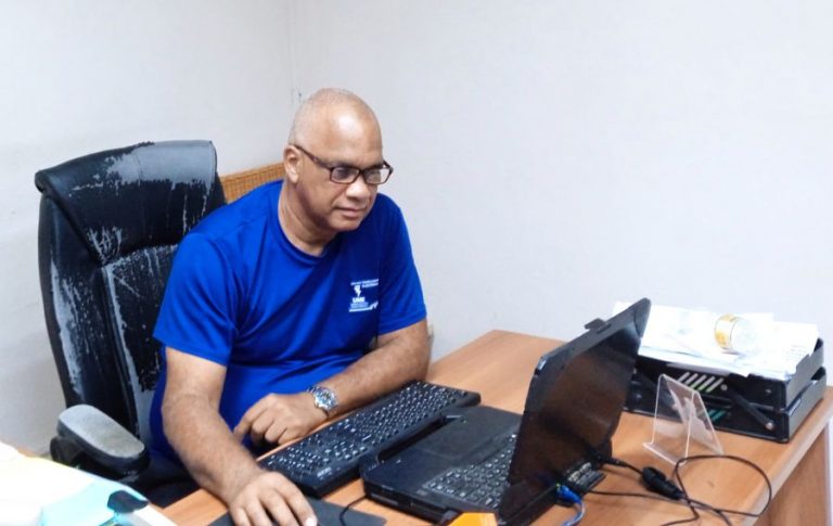 Julio Antonio Hernández, al frente de la Dirección Integral del Proyecto para la construcción de los parques en Sancti Spíritus. Foto: Mary Luz Borrego/Escambray.