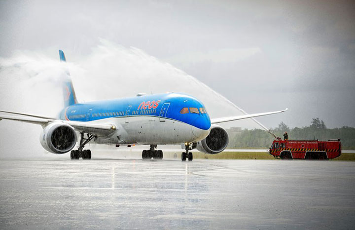 Neos Air. 